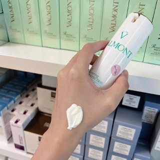 Kem chống nắng Valmont SPF50+