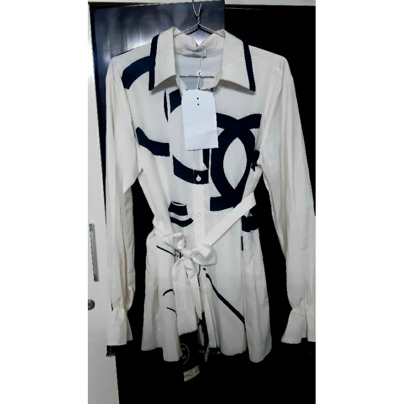 Váy sơ mi dài tay