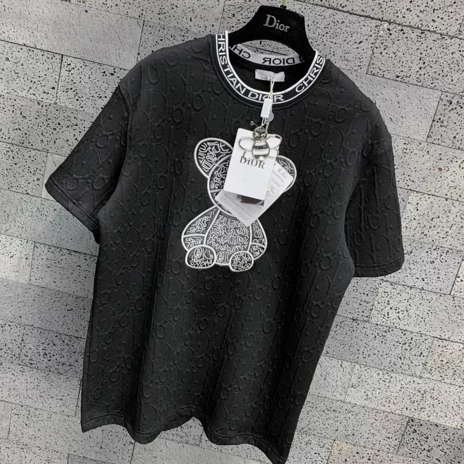 Áo thun nam côt tròn boy phố bụi bặm dập vân nổi thêu logo gấu  cực dễ thương mẫu xịn-MLB SHOP