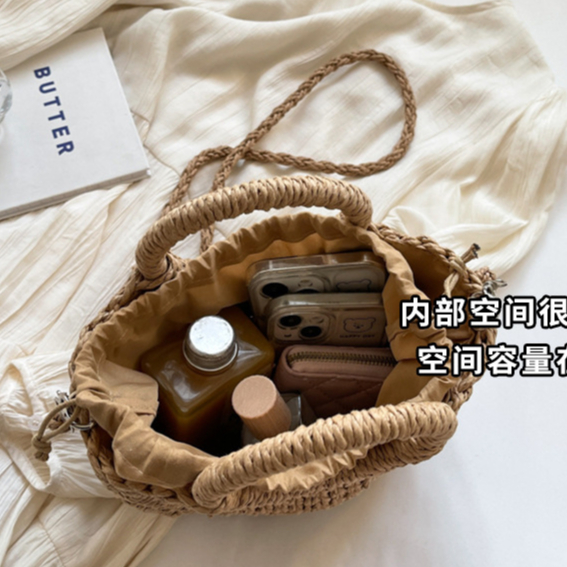 Túi Cói Bán Nguyệt Đeo Chéo