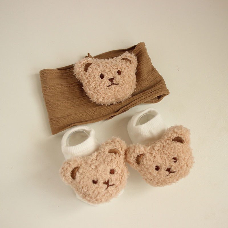 Bộ mũ tuban kèm giày tất đáng yêu cho bé từ sơ sinh