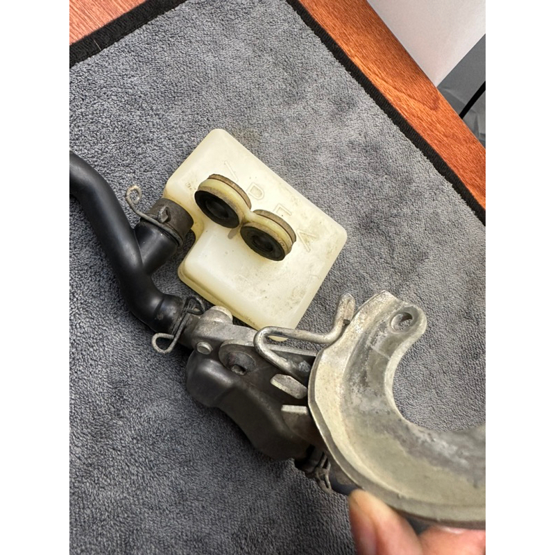 BỘ XỬ LÍ KHÍ THẢI SPARK 135i THÁO XE