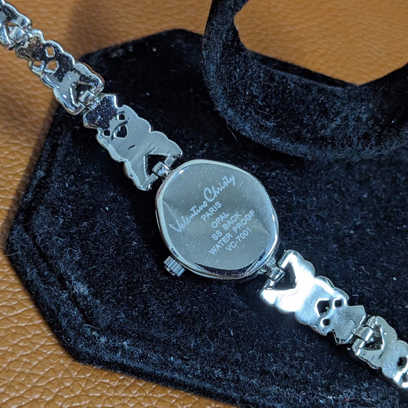 Đồng hồ nữ thương hiệu Valentino Christy Paris