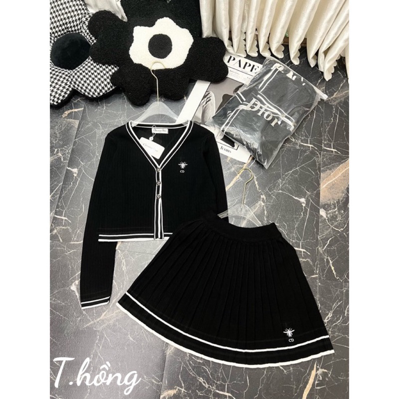 Sét len tăm dài tay thêu ong mới 3 màu