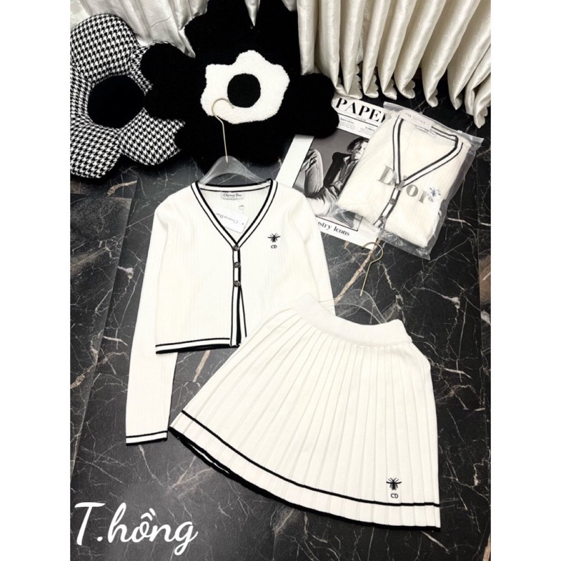 Sét len tăm dài tay thêu ong mới 3 màu