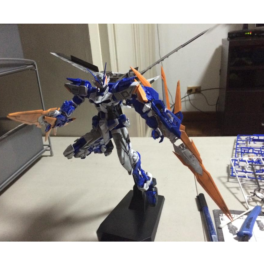 Mô hình lắp ráp MG Gundam Astray Blue Frame D Bandai - Sieumohinh 4573102630476