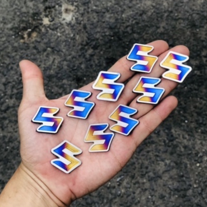 Tem Titan Logo Suzuki dán đầu Satria, Raider Và Nhiều Vị Trí Khác Nhau