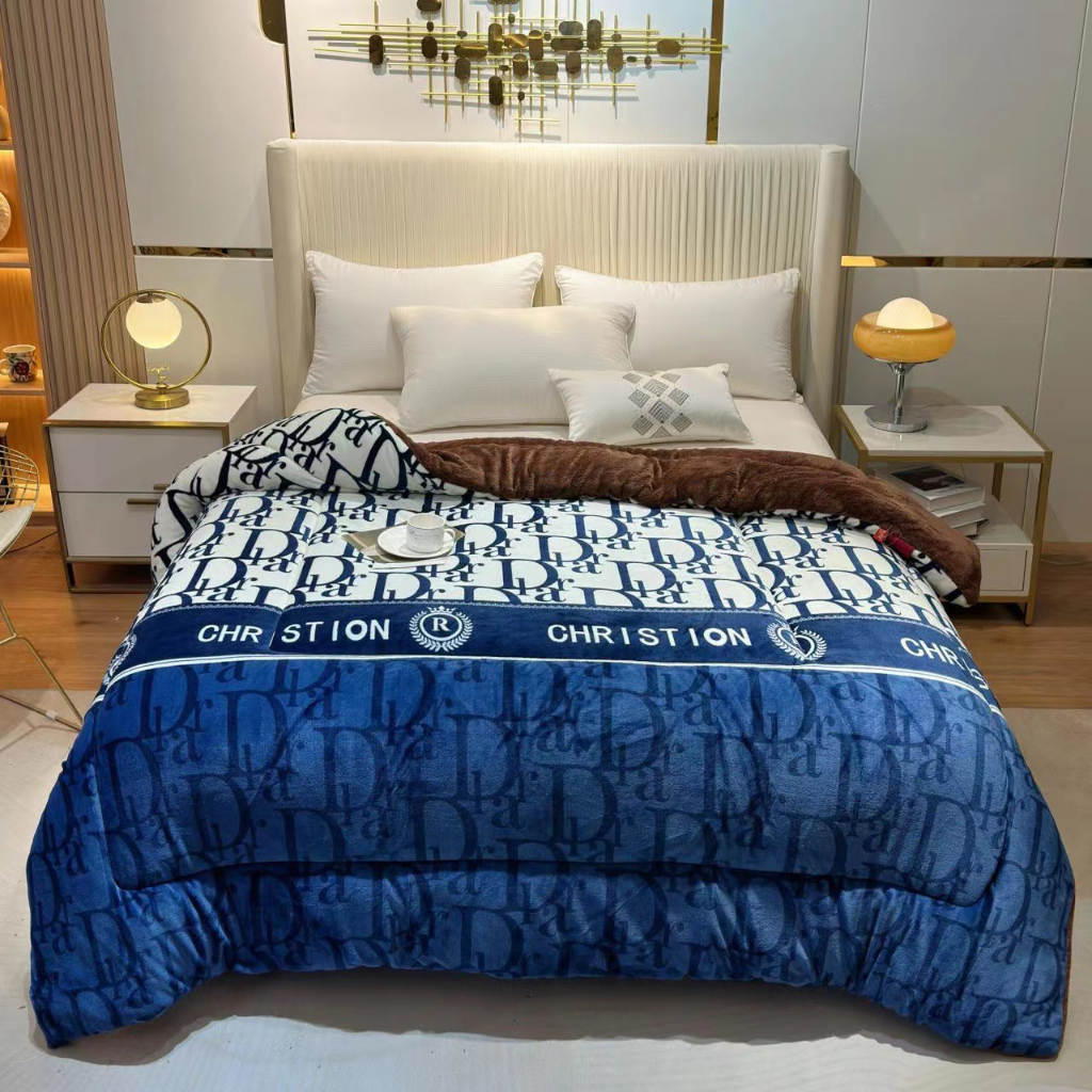 Chăn Nỉ Lông Cừu YUKI Siêu Ấm,Chăn Mền YUKI Dày Mịn, Kích Thước 2mx2m3, Nặng 4kg - Hàng Xuất Nhật