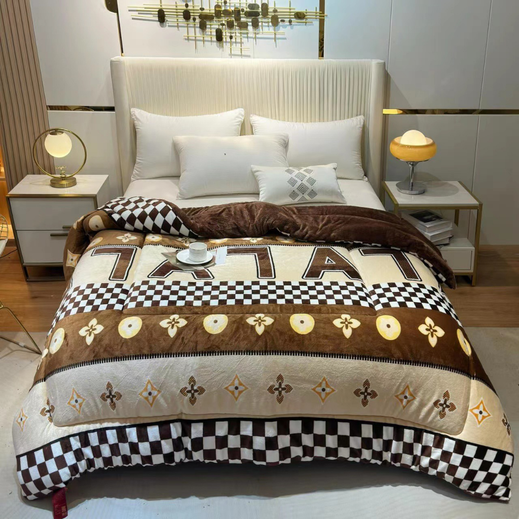 Chăn Nỉ Lông Cừu YUKI Siêu Ấm,Chăn Mền YUKI Dày Mịn, Kích Thước 2mx2m3, Nặng 4kg - Hàng Xuất Nhật