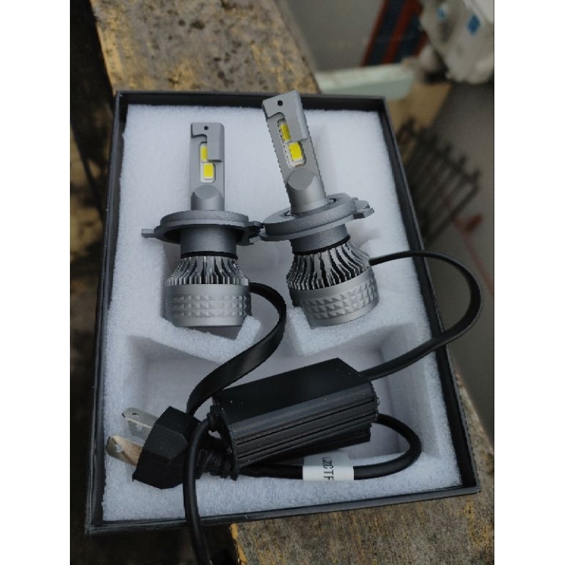 Led pha J4 H4 35w new 2023 chíp 6 tim sáng ngang x10 12v-24v