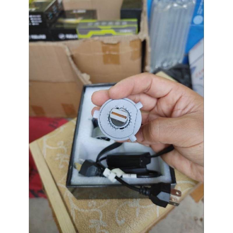 Led pha J4 H4 35w new 2023 chíp 6 tim sáng ngang x10 12v-24v