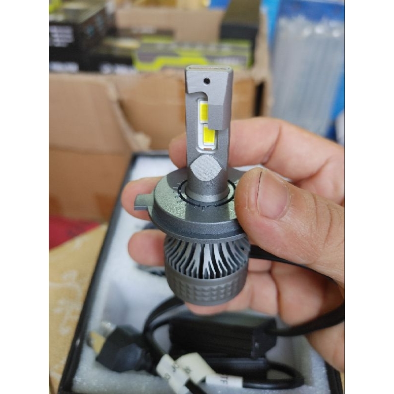 Led pha J4 H4 35w new 2023 chíp 6 tim sáng ngang x10 12v-24v