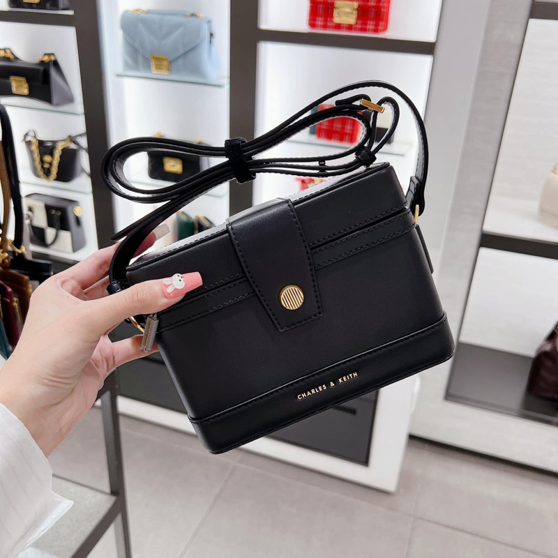 Túi hộp  cnk đeo chéo cực xinh màu mới 2023 siêu hót. 👜👜👜