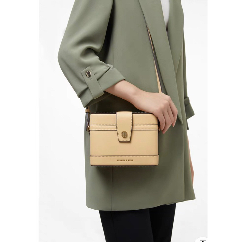Túi hộp  cnk đeo chéo cực xinh màu mới 2023 siêu hót. 👜👜👜