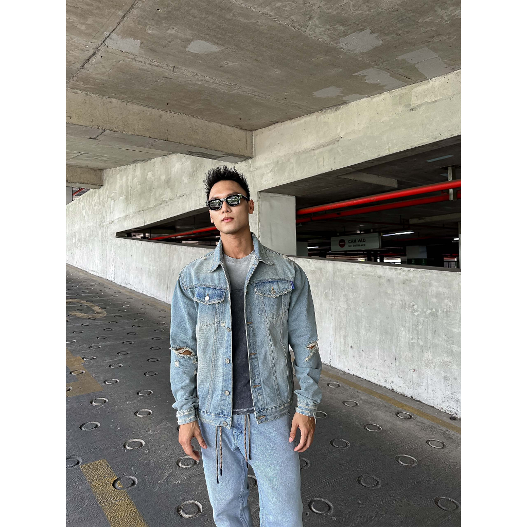 Áo Khoác Jean Distressed Blue Label, Chất Vải Jean Thoải Mái, AK0042, SOMEHOW