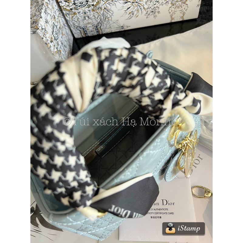 Túi xách D da bóng dáng ngang kèm khăn và sao