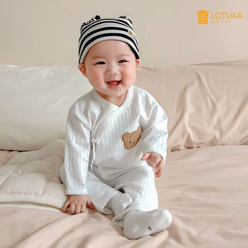 Bodysuit Dài Tay LOTUKA Đính Gấu Đáng Yêu Cho Bé 3-12kg, Bộ Đồ Liền Thân Buộc Dây Chất Cotton Thông Hơi Cao Cấp