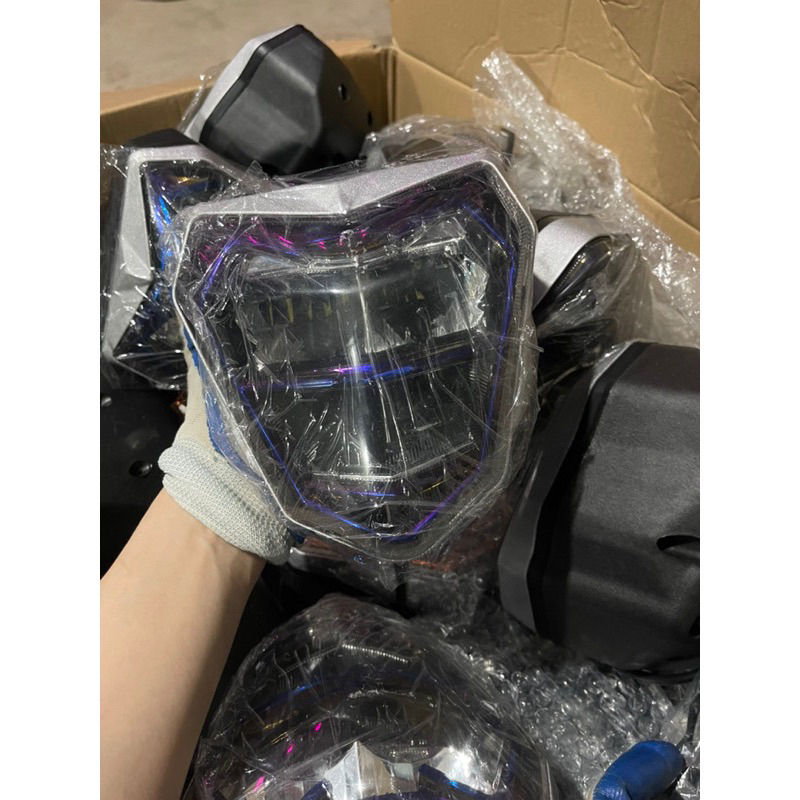 Đèn 2 tầng M09 Zinpat có pass