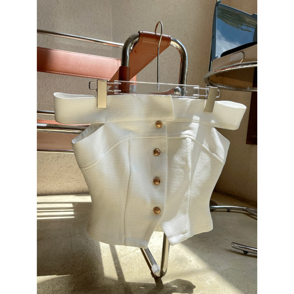 GIGI - áo trễ vai cúc đồng phù hợp đi chơi, đi trà chiều