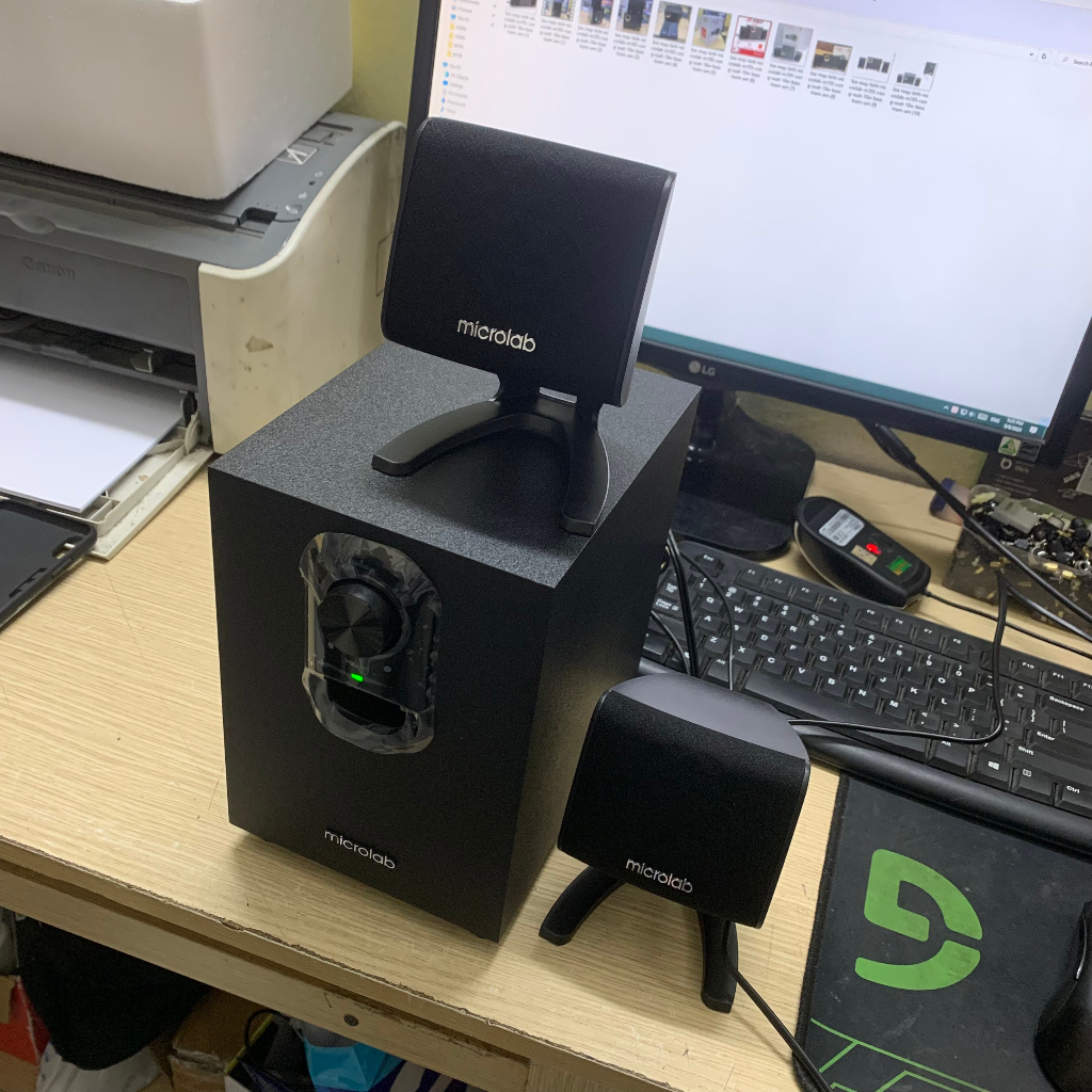 Loa máy vi tính 2.1 Microlab M105- Bass trầm ấm, Công suất 11W, nút chỉnh âm và bass riêng, Bh 12 tháng