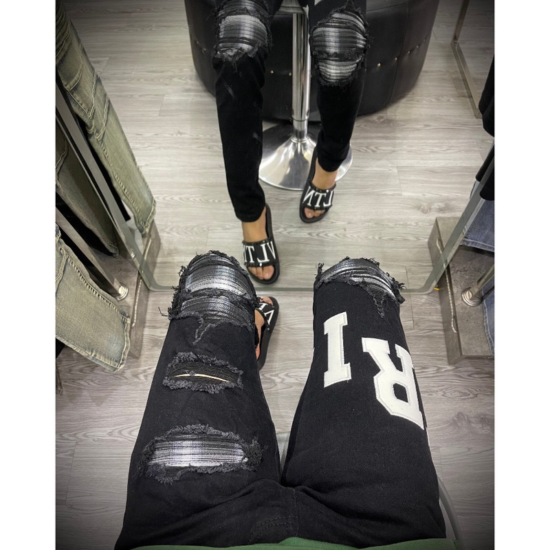 Quần jean amiri thêu chữ đùi,quần jean amiri vá kẻ thêu chữ AMIRI cực hot