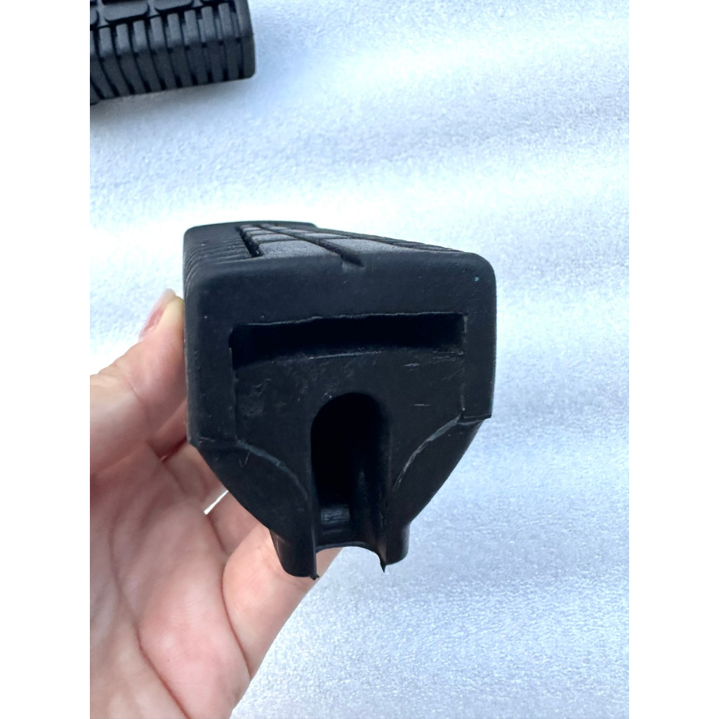 BỘ CAO SU GÁC CHÂN TRƯỚC + SAU XE SIRIUS