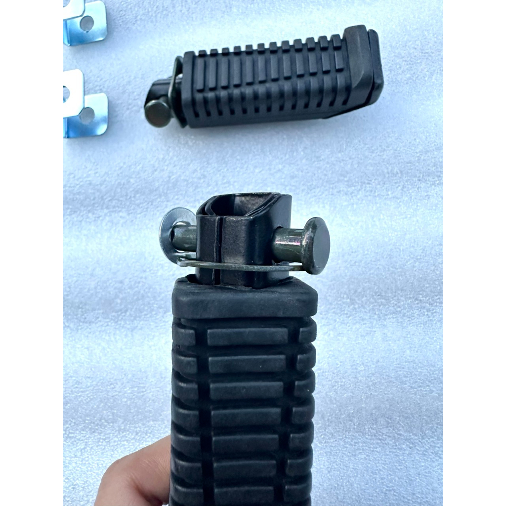 BỘ CAO SU GÁC CHÂN TRƯỚC + SAU XE SIRIUS