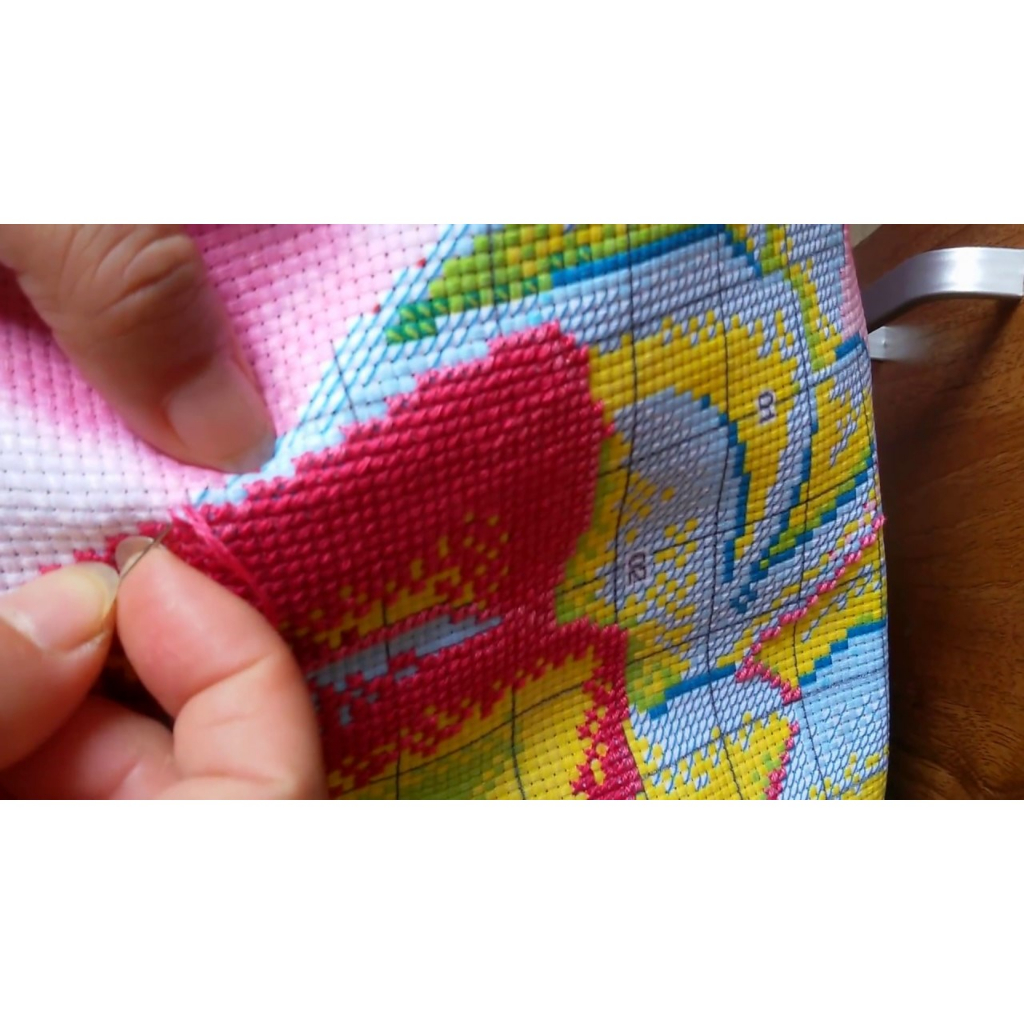 TRANH THÊU CÁ CHÉP - CHIM CÔNG - TỰ THÊU