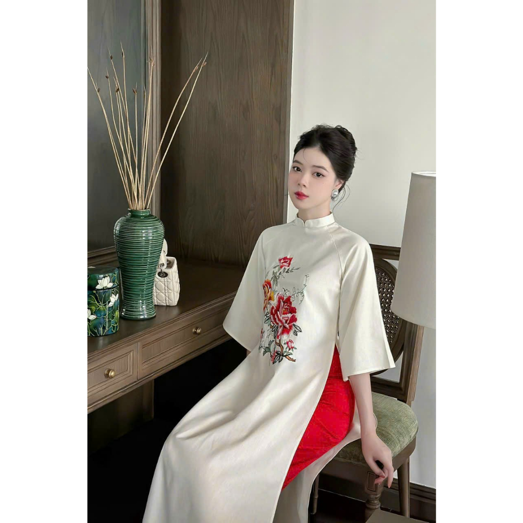 Áo dài cách tân nhiều màu cổ tàu tay lỡ chất liệu Linen thêu hoa By Xưởng May Linh Thùy