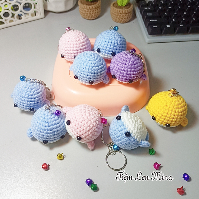 Móc khoá Cá voi bằng len handmade