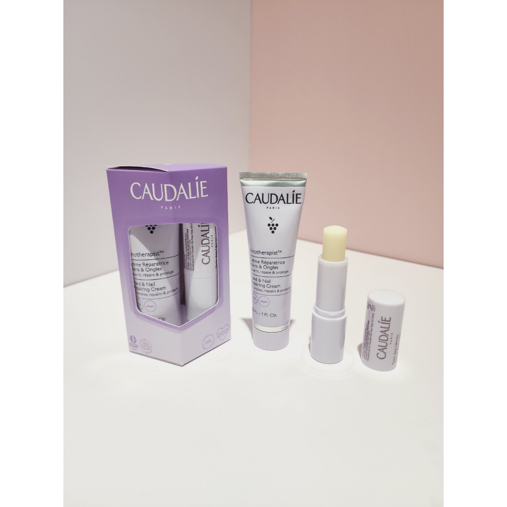 Set dưỡng tay và dưỡng môi Caudalie cực xinh, dưỡng môi dưỡng tay cực tốt lại thơm dễ chịu, làm quà tặng hay dùng cực ổn
