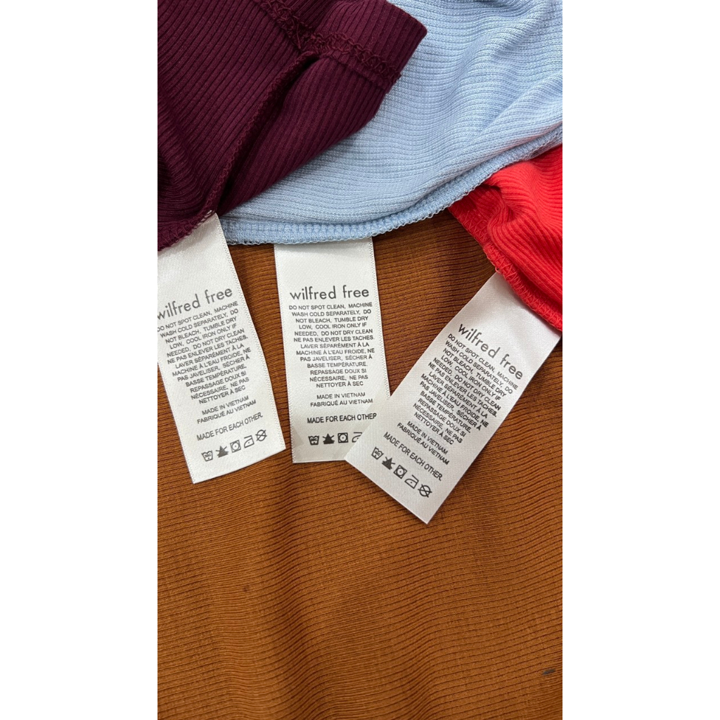 Áo croptop tay dài Wilfred Free chất thun gân xuất khẩu cực xịn