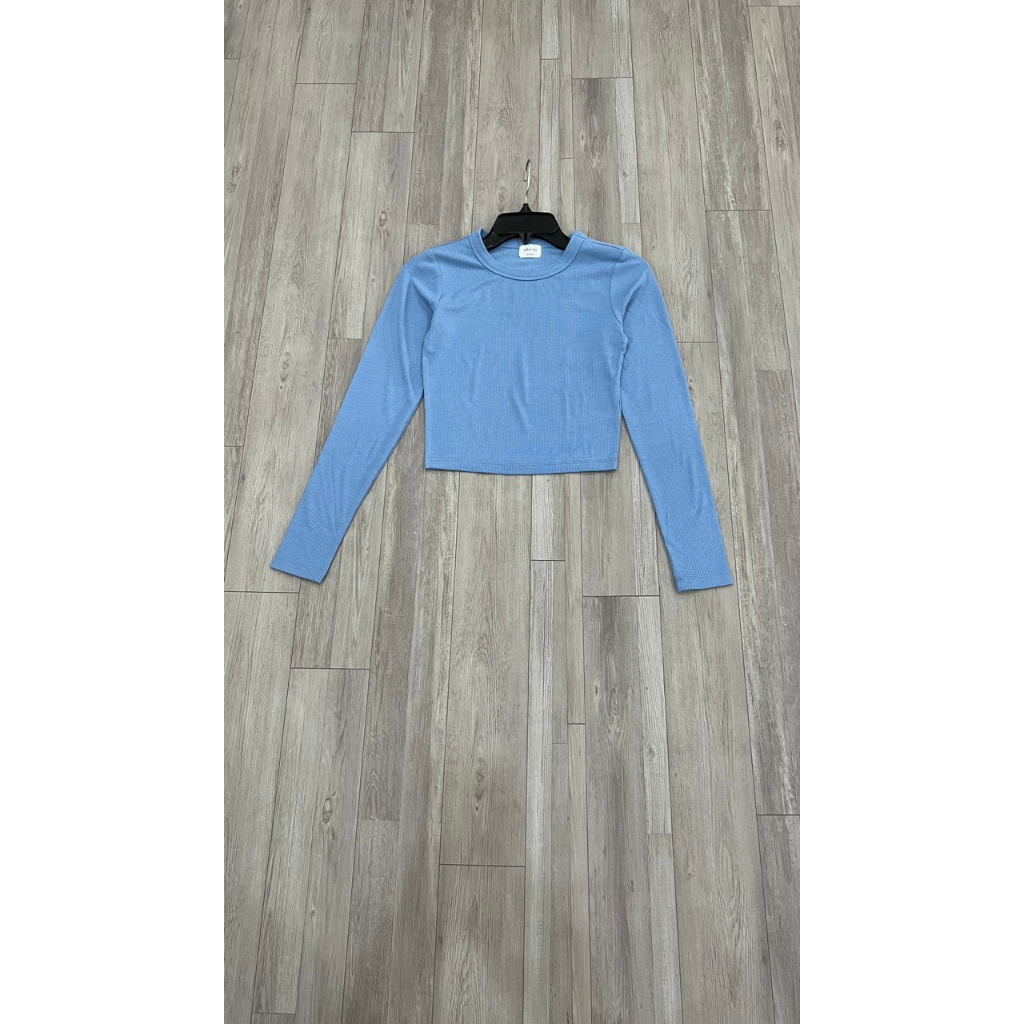 Áo croptop tay dài Wilfred Free chất thun gân xuất khẩu cực xịn