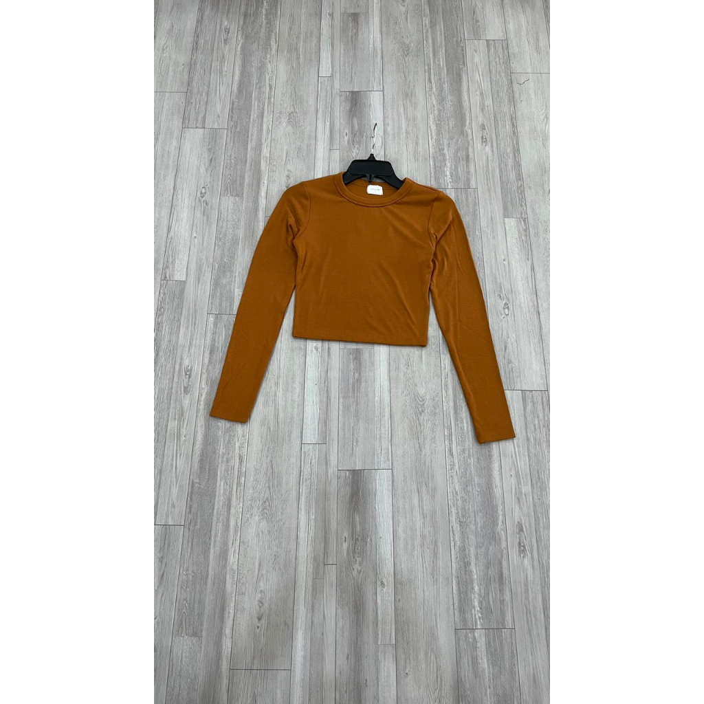 Áo croptop tay dài Wilfred Free chất thun gân xuất khẩu cực xịn