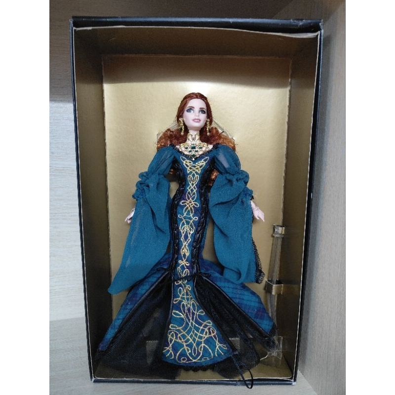 Búp bê barbie Sorcha Glamour