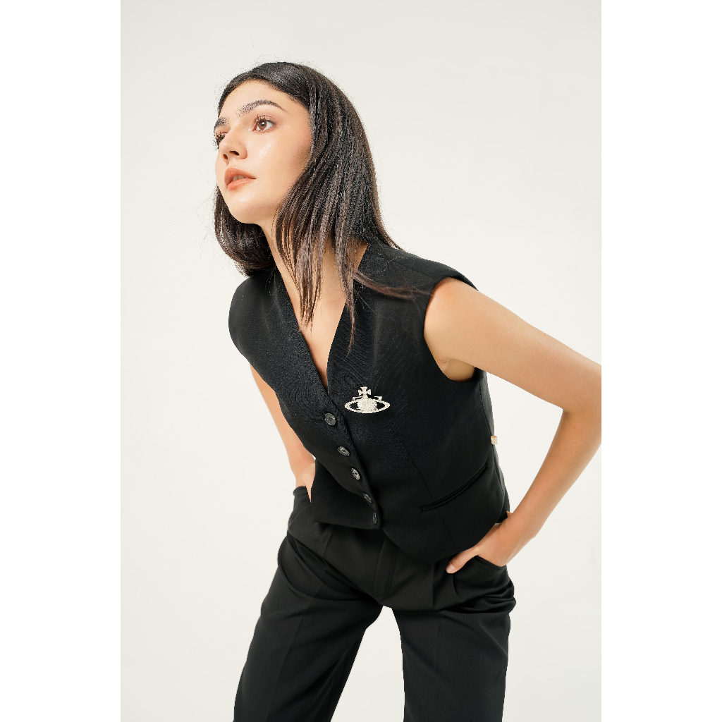 Áo kiểu gile Onetone không tay phối cúc Maiko