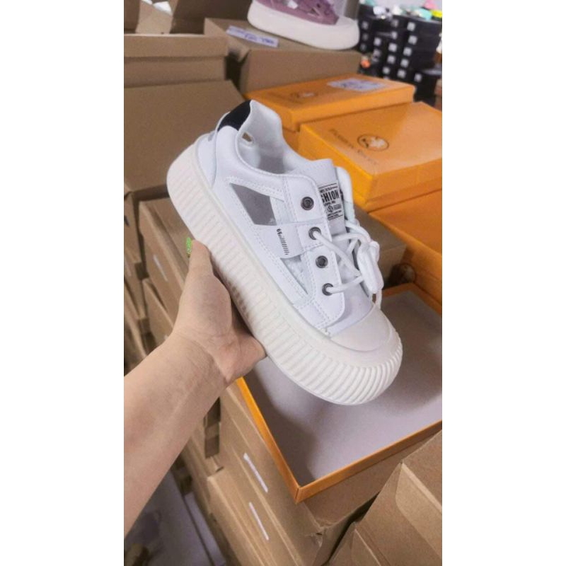 Giầy nữ thể thao phong cách hàn quốc,giày thể thao đế bệt 4cm cho nữ H302