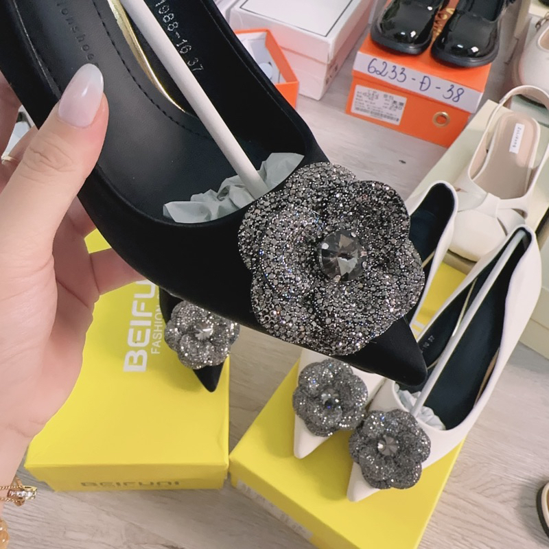 Giày cao gót siêu cấp xinh