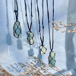 Vòng cổ, vòng tay đan macrame đá thô Aquamarine, dây chuyền đá phong thuỷ hỗ trợ sự tự tin, giao tiếp, luân xa 5