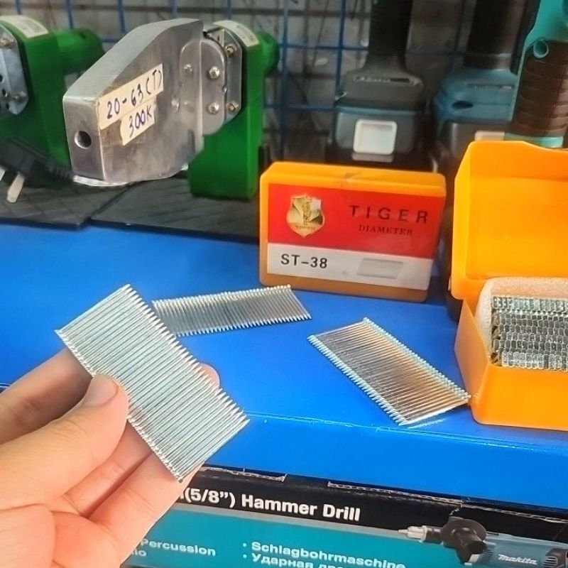 Đinh Bắn Bê Tông ST38 Tiger Hộp Có 646 Cây Đinh Ghim Vĩ Bê Tông ST38