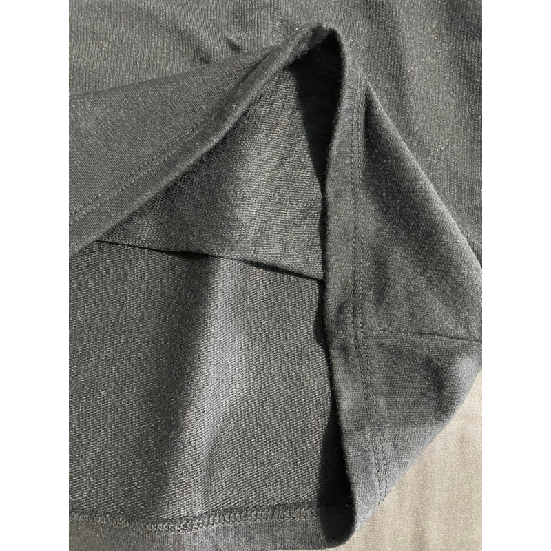 Áo thun f21 viền trăng in  f21