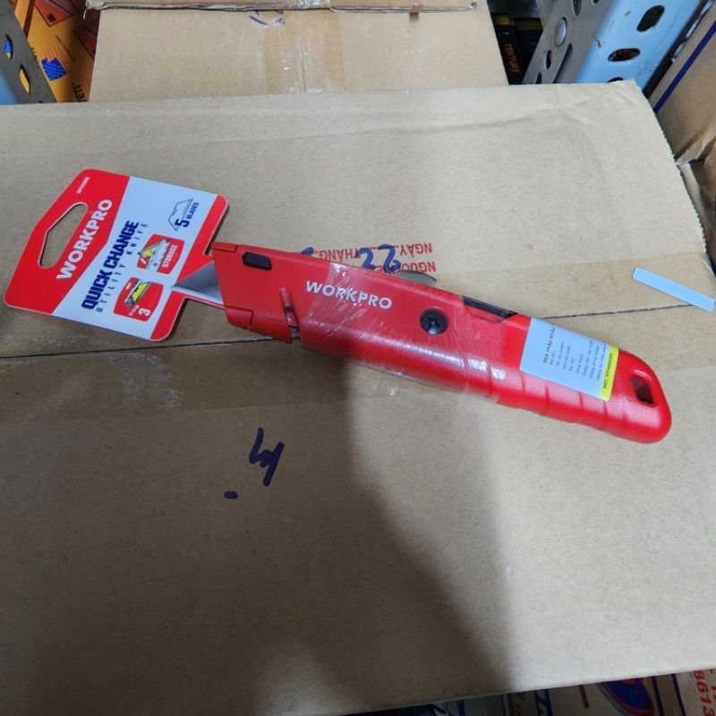 Dao tiện ích có lưỡi cắt bằng nhôm, có thể thay đổi lưỡi dao nhanh chóng Workpro - WP213009