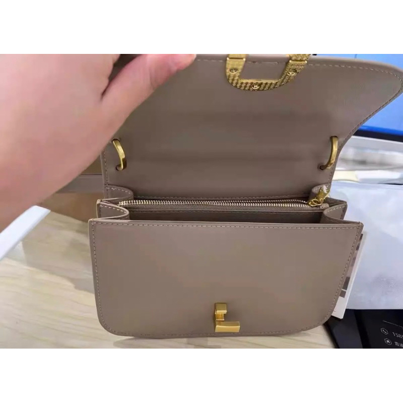 Mini bag, đeo chéo - đeo vai
