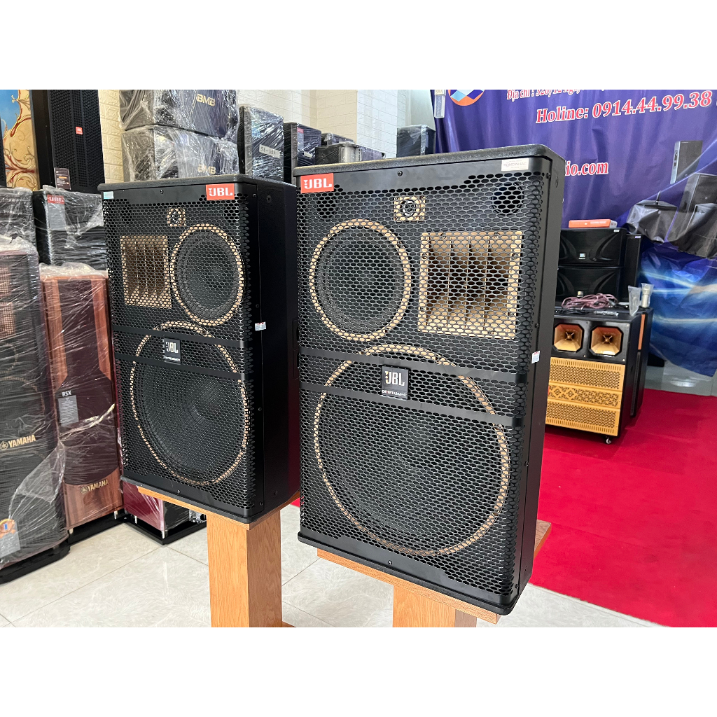 Loa 4 tấc thùng sơn 1 bass 40 và 1 trung 20 và 1 chép Array cao cấp