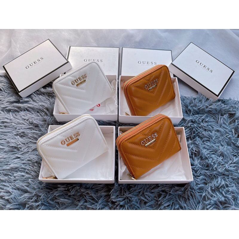 Ví ngắn cầm tay trẻ trung sang trọng