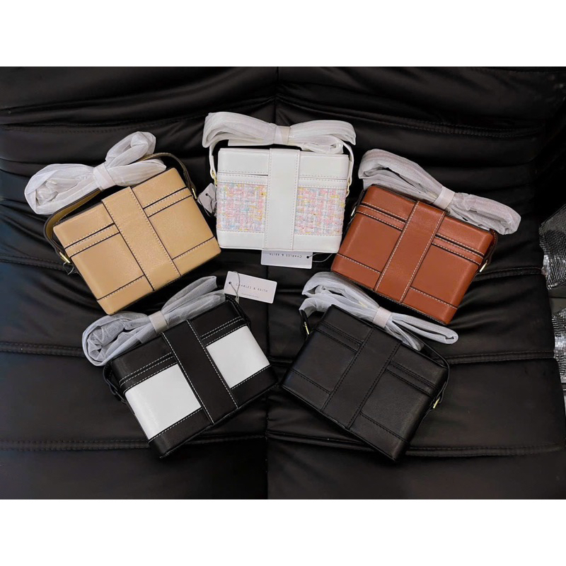 Túi charles keith màu mới