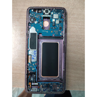 Cụm Samsung S9 plus không màn, có main + sườn + cáp sạc, main full zin đã phá mật khẩu màn