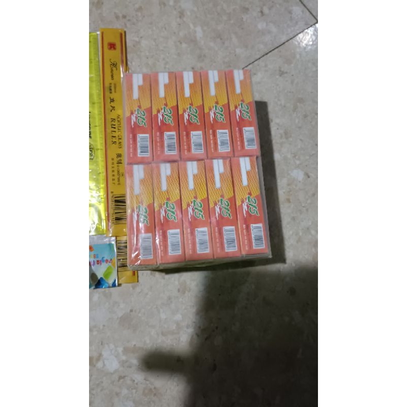 1 hộp phấn viết bảng không bụi mic phù hợp cho giáo viên và học sinh