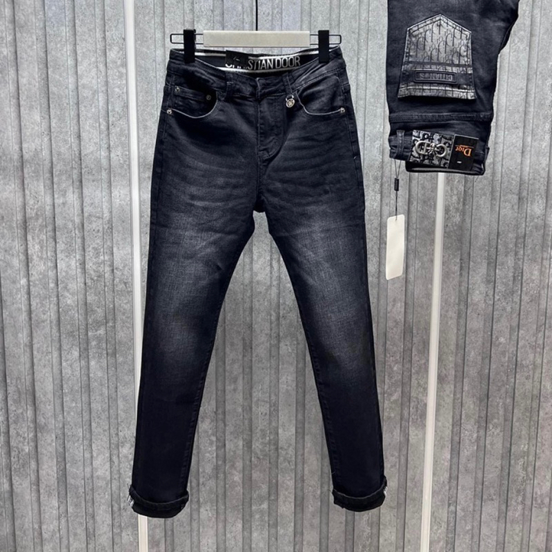 Quần jean bò nam CD slimfit đen mài trơn thêu vạch chữ cạp trong phối dập vân monogram túi sau