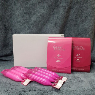 HỘP KEM DƯỠNG COLLAGEN SUÔN MƯỢT DÙNG TẠI NHÀ MILBON DEESSE'S 4+(10 VỶ)